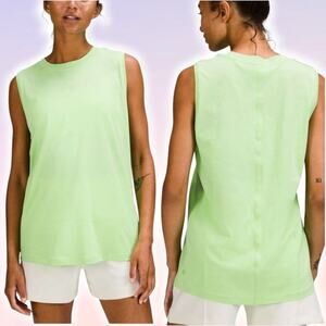 NWT LULULEMON All Yours Tank Top Sz 4 Scream Green Light